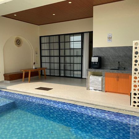 Azalea Room By The Anp Villas Cikundul Luaran gambar
