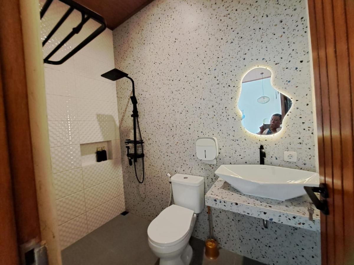 Azalea Room By The Anp Villas Cikundul Luaran gambar